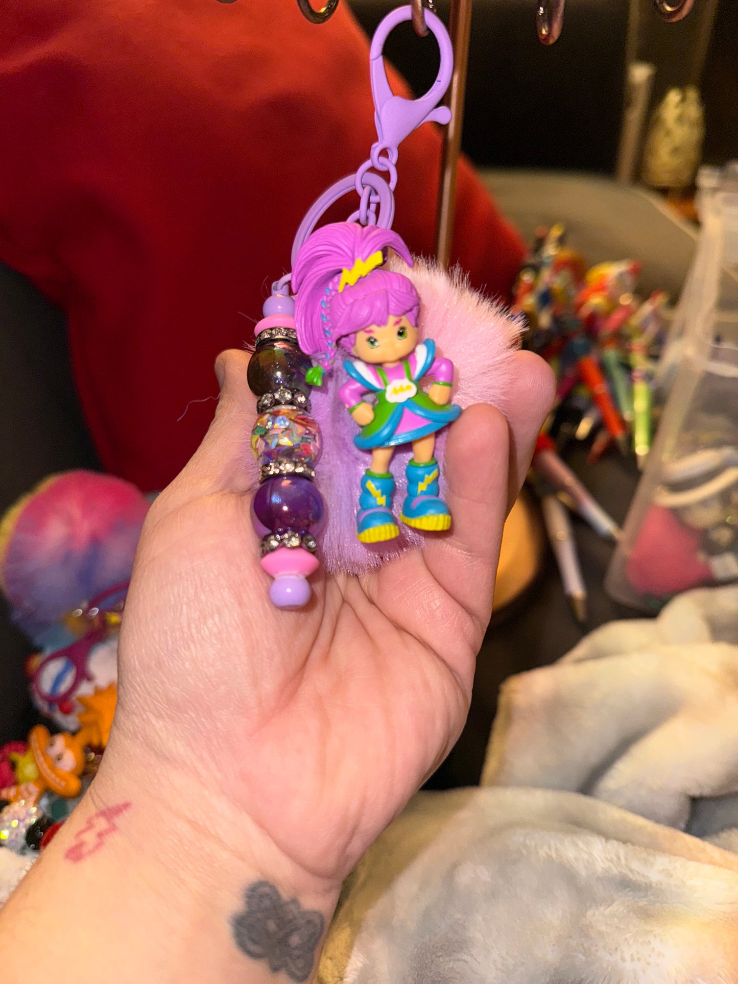 Bling It, Zip It, Charm It – Bag Charms, Keychains & Zipper Pulls That Pop! 💥🎉🪄