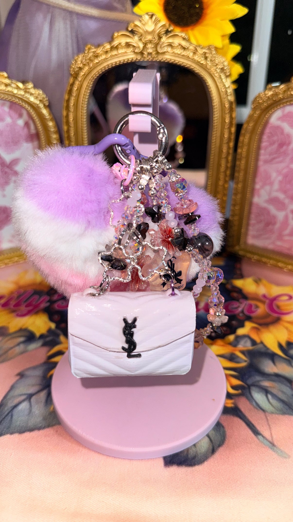 Bling It, Zip It, Charm It – Bag Charms, Keychains & Zipper Pulls That Pop! 💥🎉🪄