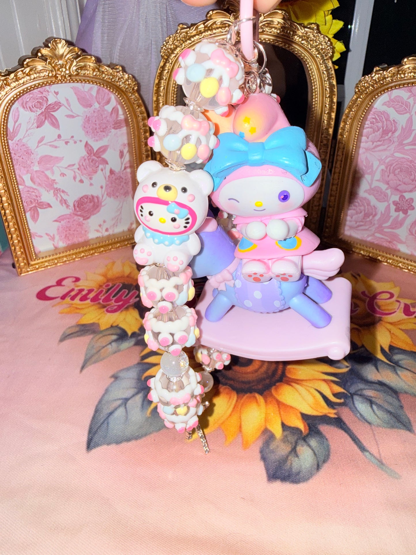 Bling It, Zip It, Charm It – Bag Charms, Keychains & Zipper Pulls That Pop! 💥🎉🪄