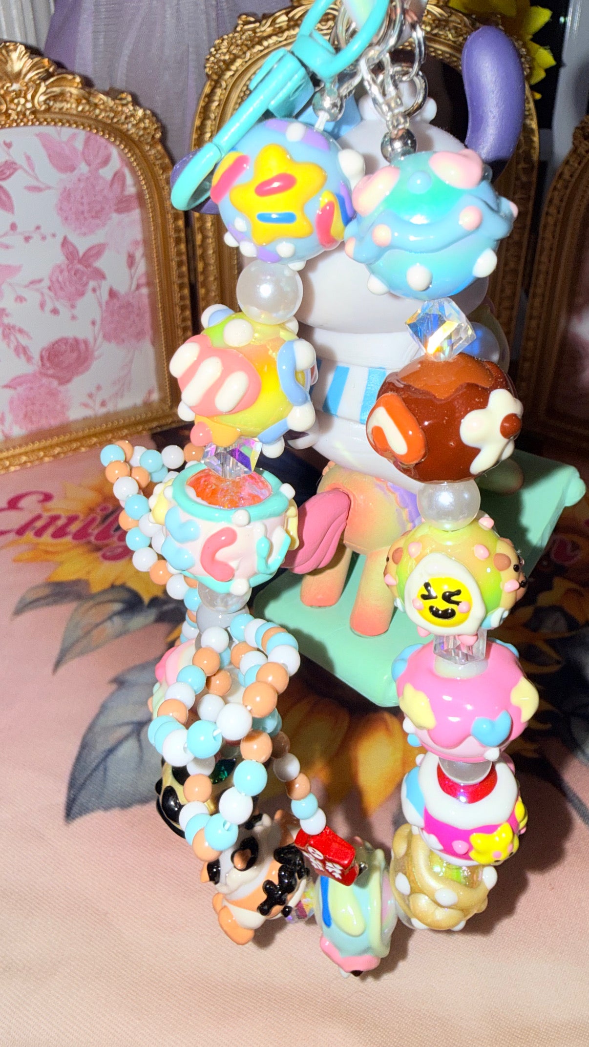 Bling It, Zip It, Charm It – Bag Charms, Keychains & Zipper Pulls That Pop! 💥🎉🪄