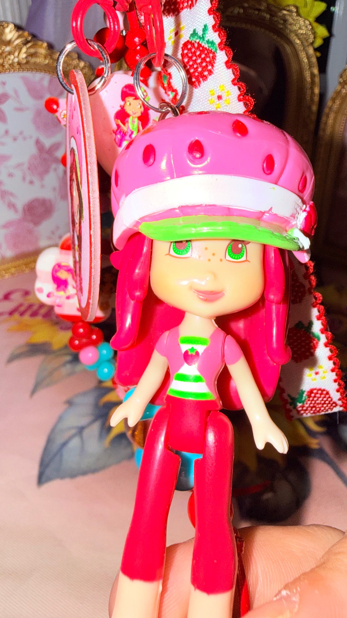 Bling It, Zip It, Charm It – Bag Charms, Keychains & Zipper Pulls That Pop! 💥🎉🪄