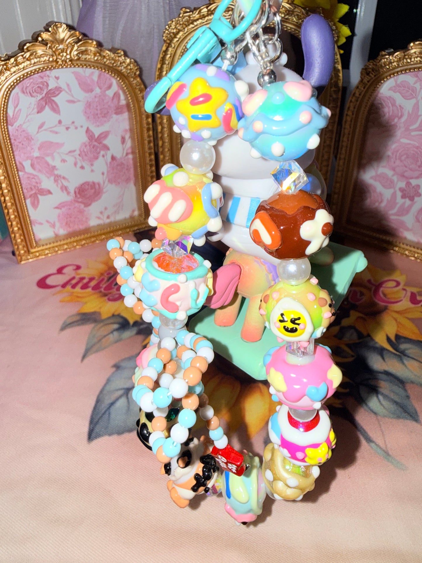 Bling It, Zip It, Charm It – Bag Charms, Keychains & Zipper Pulls That Pop! 💥🎉🪄