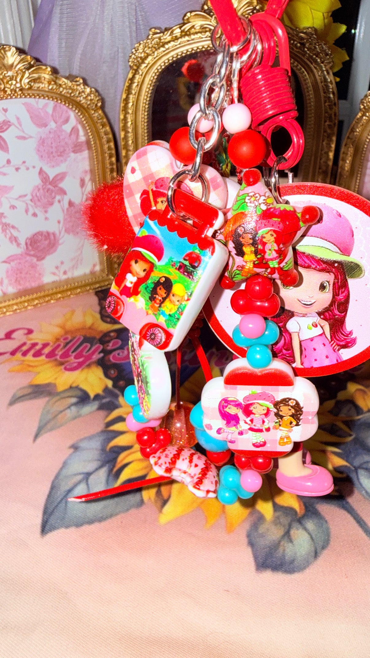 Bling It, Zip It, Charm It – Bag Charms, Keychains & Zipper Pulls That Pop! 💥🎉🪄