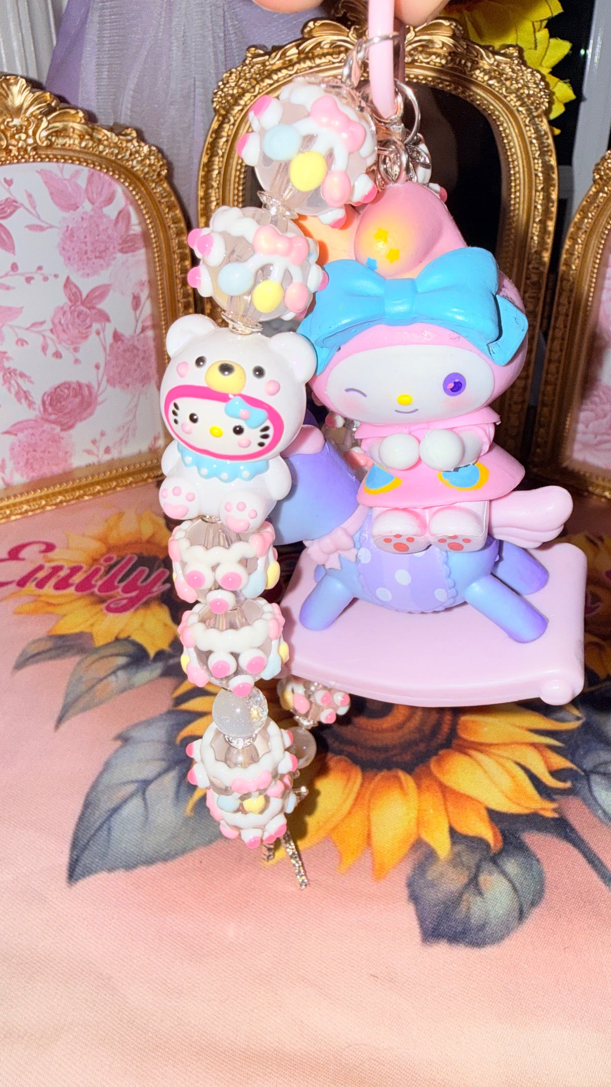 Bling It, Zip It, Charm It – Bag Charms, Keychains & Zipper Pulls That Pop! 💥🎉🪄